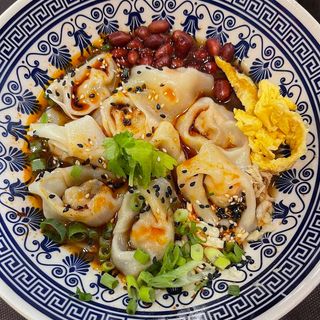 Wonton con gamberi e salsa piccante 鲜虾抄手(辣) - 10 pezzi