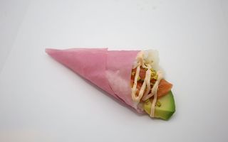 240-Temaki pink sake