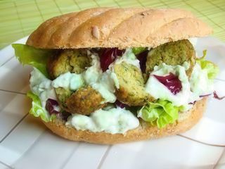 Maxi panino falafel