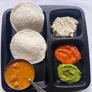 Idli 2 pezzi