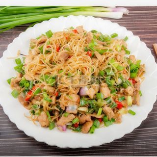 Spaghetti di riso saltati 炒粉干