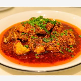 Pollo con salsa all'olio piccante 口水鸡