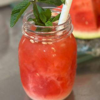 Spremuta di mango con yakult （500ml）芒果