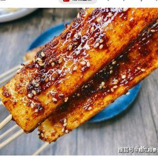 Spiedini di gnocchi di riso cinese fritti （2pz）中国年糕