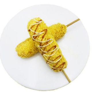 Bastoncini di wurstel ripieni di formaggio fritti 芝士棒（2pz）