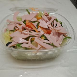 INSALATONA CON FESA DI TACCHINO 