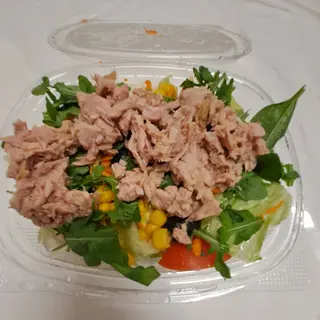 Insalatona con tonno al naturale