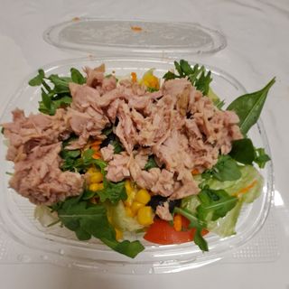 Insalatona con tonno al naturale