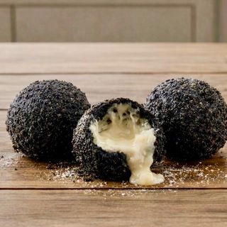 Cheesy Black nuggets 20 gr 3 pz