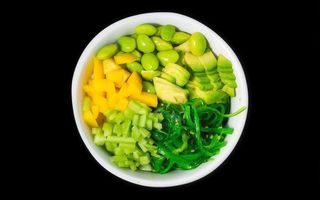 90. Poke vegetariano