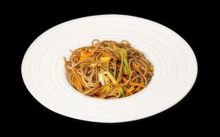 Yaki soba saltato yasai