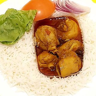 Pollo al curry con riso