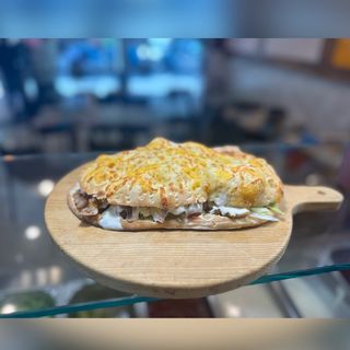 95.Panino coccodrillo con pollo al barbecue