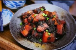 Pancetta brasato con le spezie cinesi