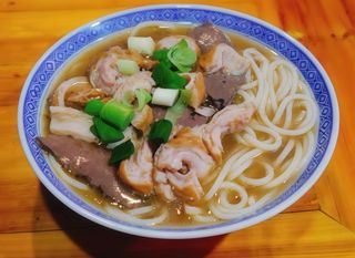 Pasta con frattaglie di maiale