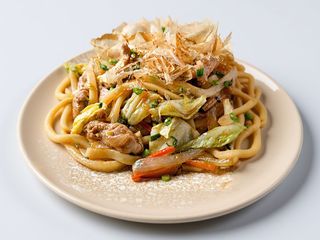 16B Udon misto carne e verdure