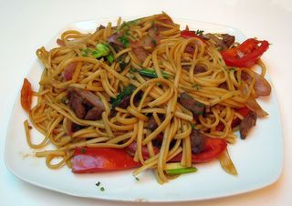 25C Spaghetti con misto carne e verdure
