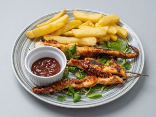 Spiedo di polpo laccato bbq