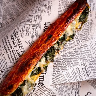 Broccoletti ripassati e scamorza affumicata