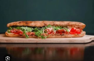 Panuozzo Bresaola, rucola e grana