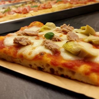 1/2 teglia tonno e carciofini 