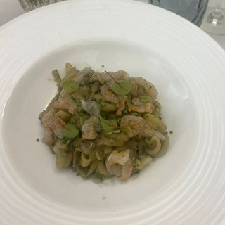 Vesuvi di Gragnano con gamberi viola e carciofi