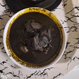 Black soup poundo yam