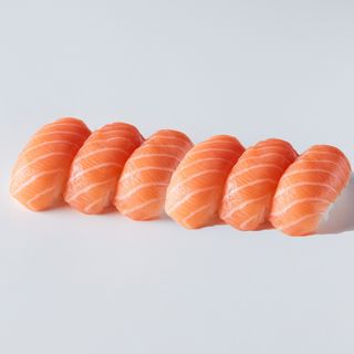 Nigiri Salmone
