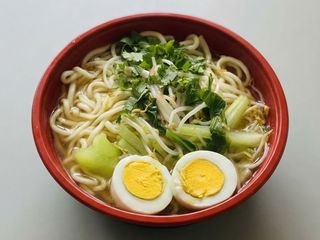 Ramen con verdure