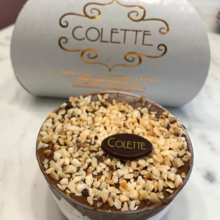 Cheesecake alla nutella con granella di nocciole