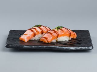 122-Nigiri sake flambè 4 pezzi
