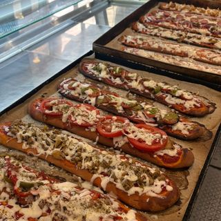 Pomodoro, hemmental e salame dolce