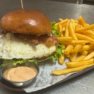Cheesy burger