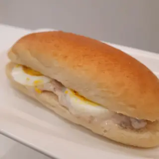 Sandwich tonno e uovo