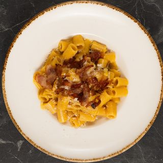 Mezzemaniche alla carbonara