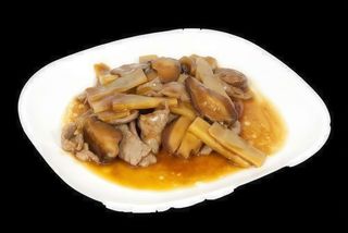 118-Manzo con funghi e bambù