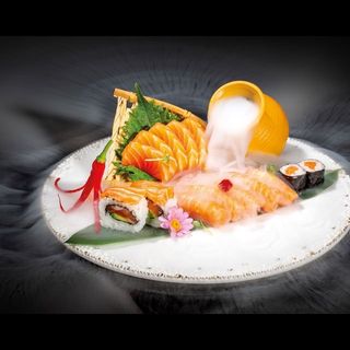Box Sushi salmone 14 pz