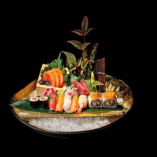 Box Sushi misto 14pz
