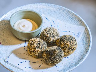 Arancino al nero di seppia