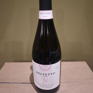 Nebbiolo d alba spumante deltetto 750ml