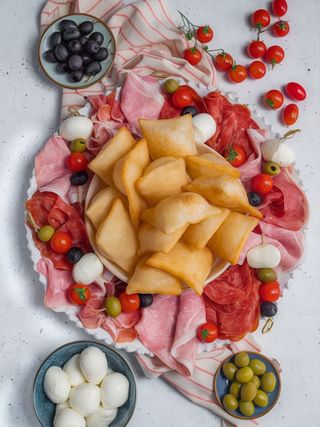 Gnocco fritto con salumi misti