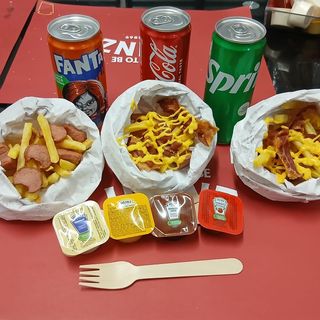 Patatine Fritte con Wurstel