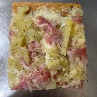 Focaccia con Cotto e patate 