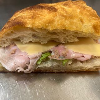 Panfocaccia con prosciutto cotto