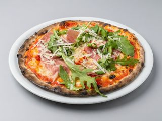 Rucola,pomodoro,grana e crudo