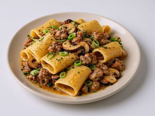 Paccheri salsiccia e funghi