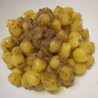 Chicche al ragù Bianco di Grigio del Casentino