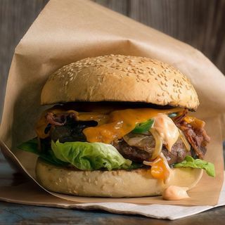 Road to Trobaso city