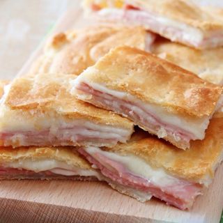 SFOGLIA PROSCIUTTO MOZZARELLA