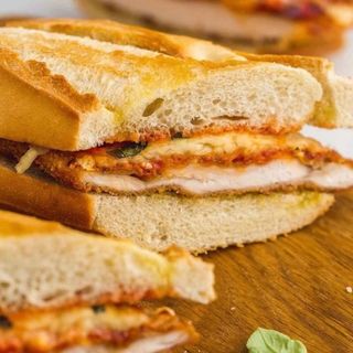 PANINO COTOLETTA E PATATINE